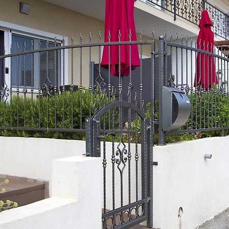 פודסטראנה Apartments Marjan מראה חיצוני תמונה