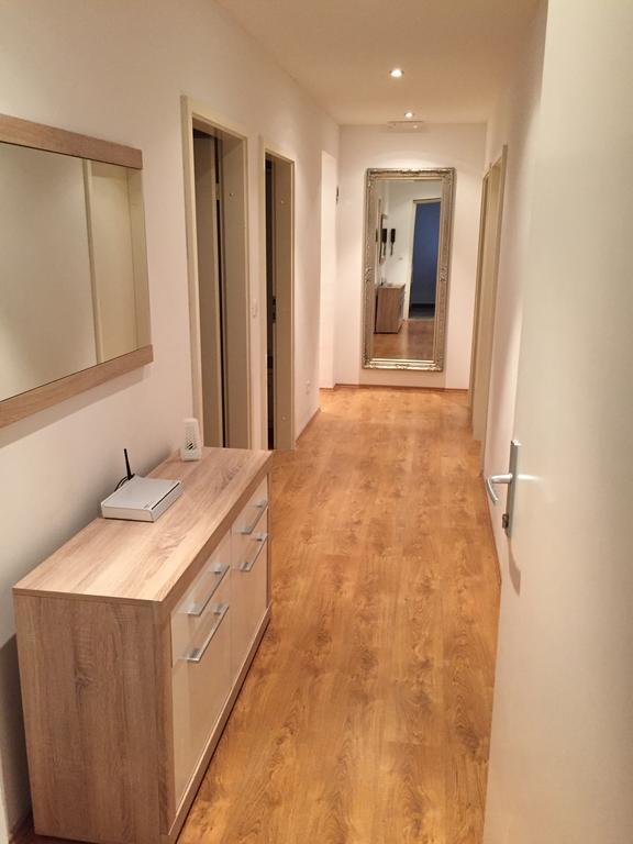 פודסטראנה Apartments Marjan מראה חיצוני תמונה