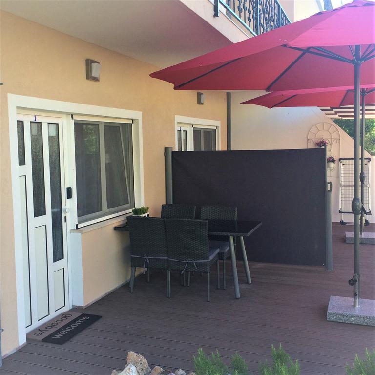 פודסטראנה Apartments Marjan מראה חיצוני תמונה