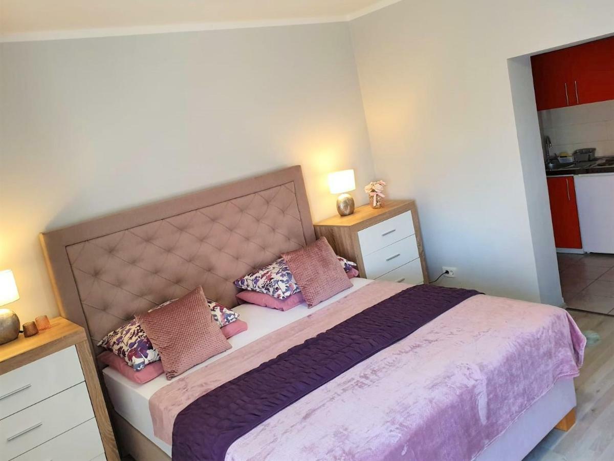 פודסטראנה Apartments Marjan מראה חיצוני תמונה